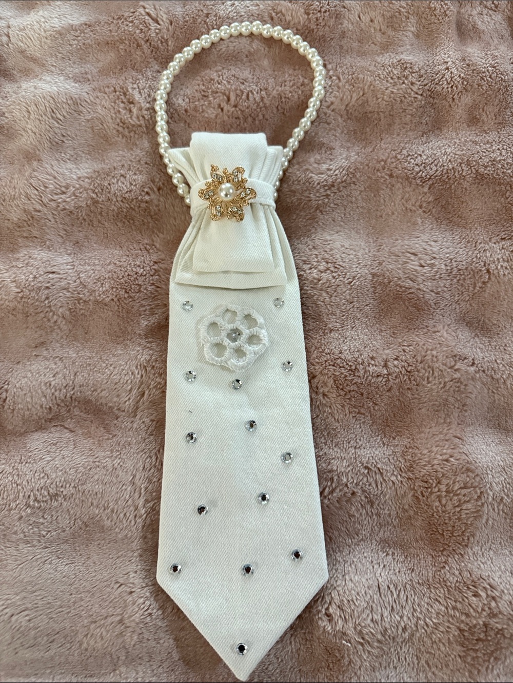 Cream Pearl-Accent Girls Neck Tie with Crystal and Lace Detail